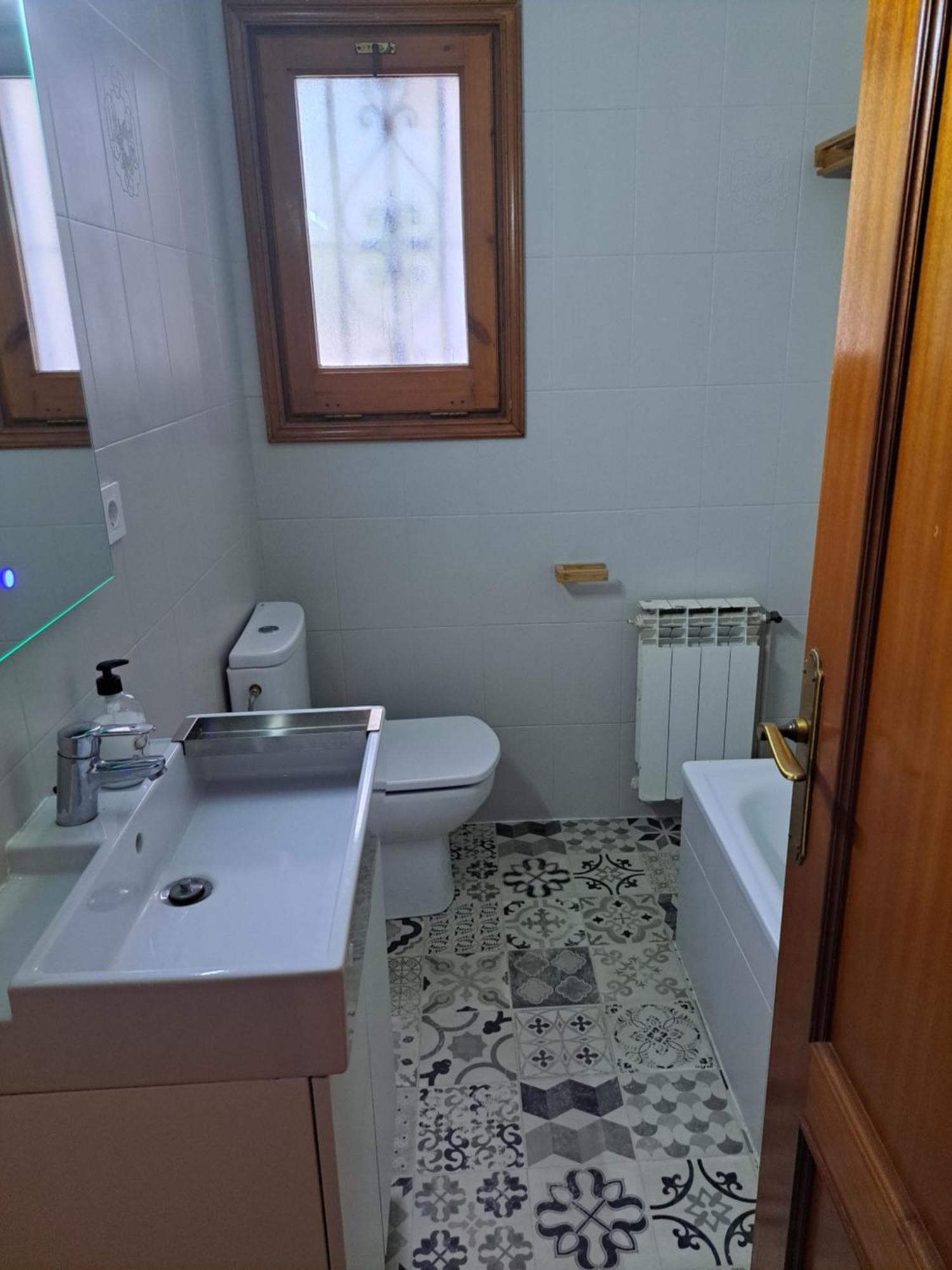Casa En Con Piscina En La Costa Brava Hébergement de vacances Viladamat