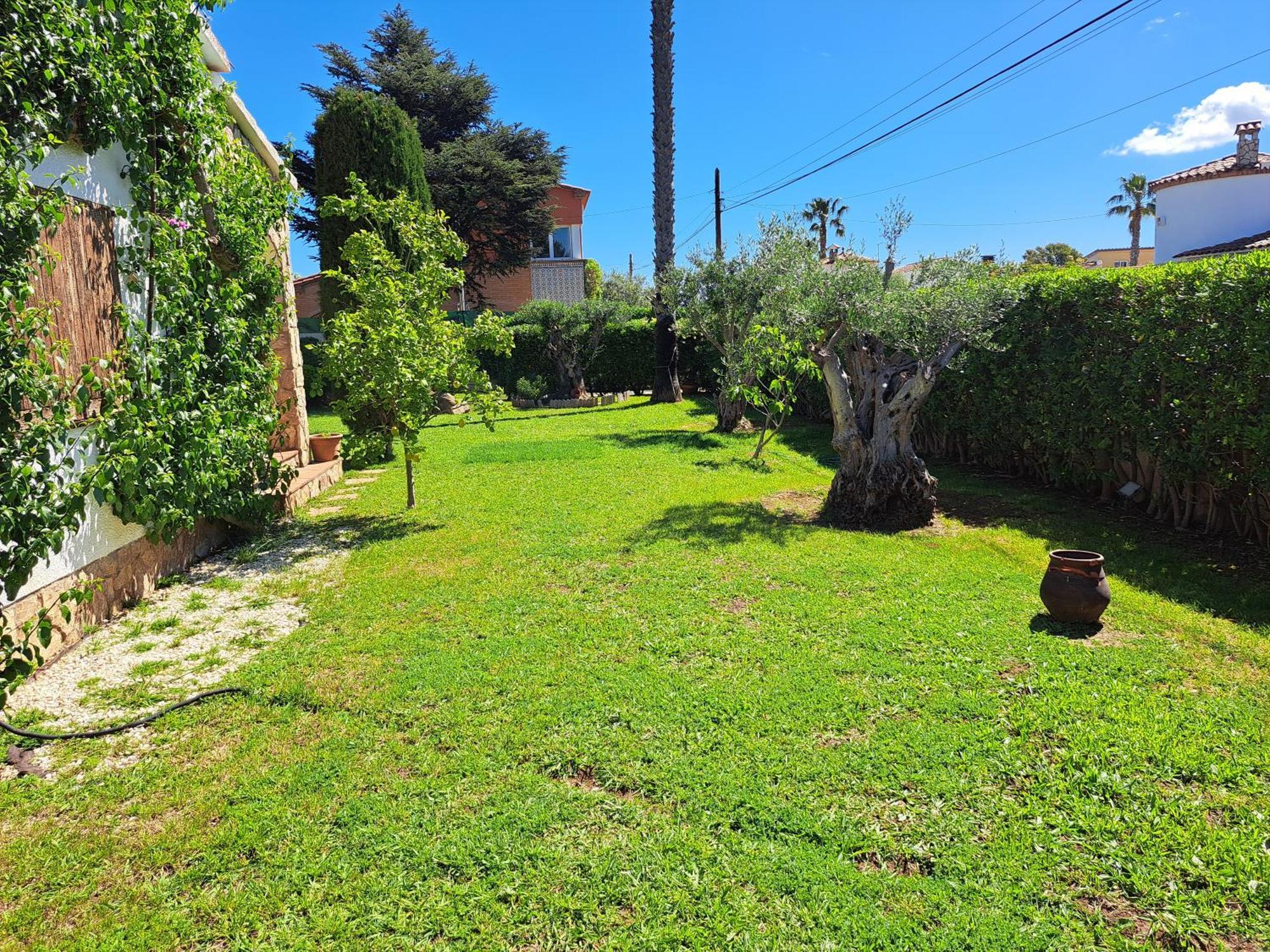 Casa En Con Piscina En La Costa Brava * Viladamat