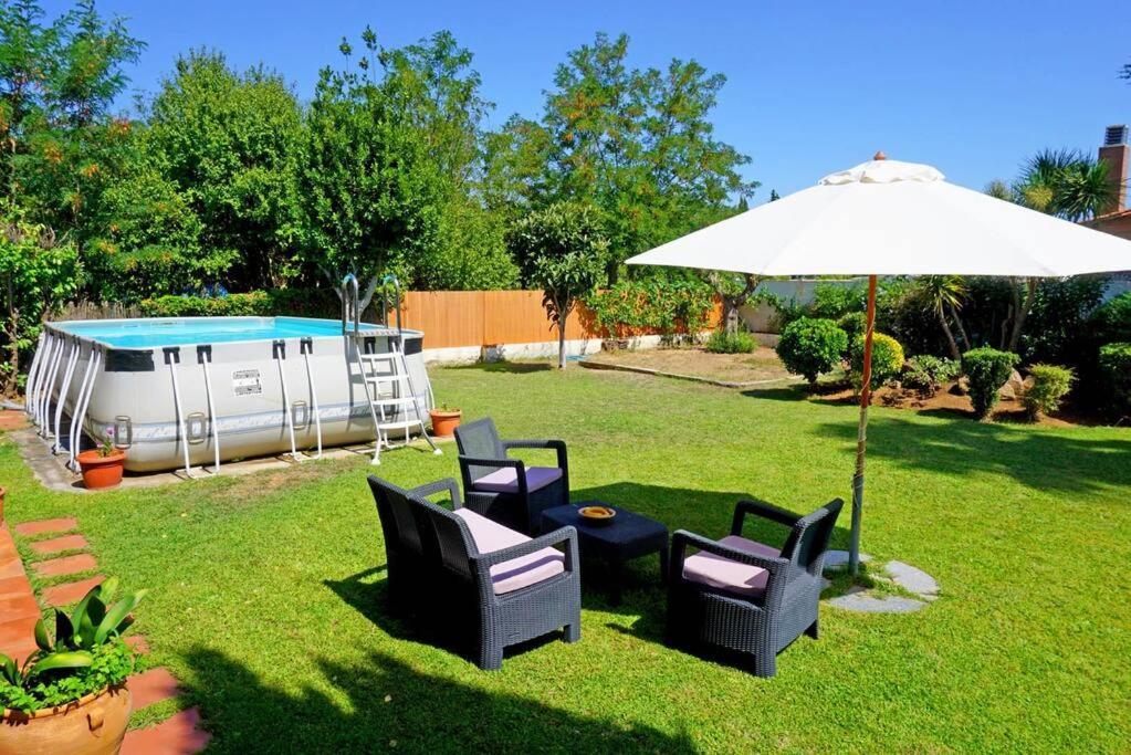 Casa En Con Piscina En La Costa Brava Ferienhaus
